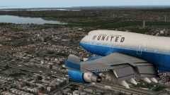 United 747 over Queens NYC